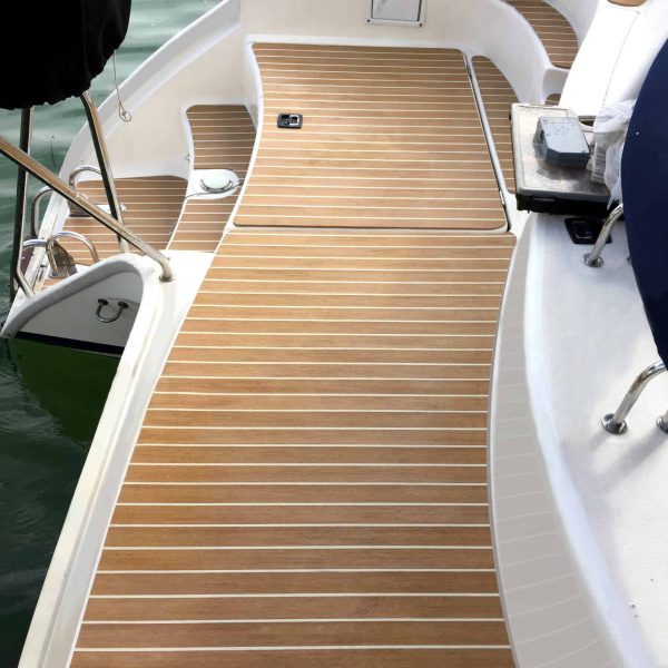 Nuteak Synthetic teak decking catamaran