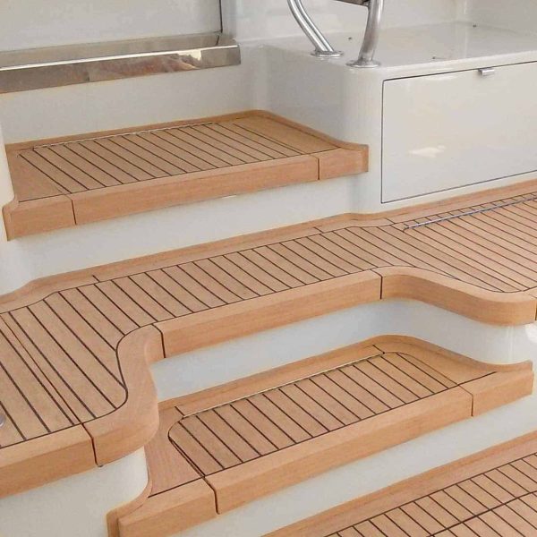 Nuteak bullnose steps