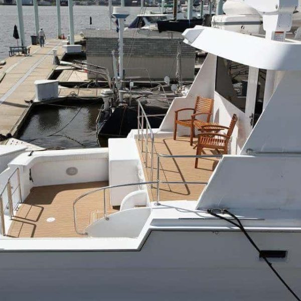 Nuteak Synthetic teak decking